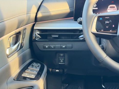 New 2026 Nissan Murano Platinum w/ Cargo Package AWD/4WD image 22