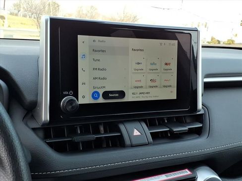 Used 2024 Toyota RAV4 LE image 9