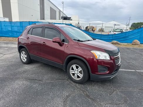 Used 2016 Chevrolet Trax LT AWD/4WD image 6