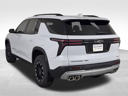 New 2026 Chevrolet Traverse Z71 w/ Driver Confidence Package AWD/4WD image 5
