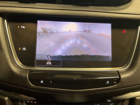 Certified 2025 Cadillac XT5 Premium Luxury AWD/4WD image 18