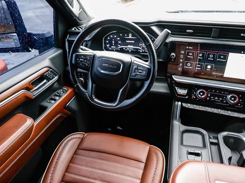 Used 2024 GMC Sierra 2500 Denali Ultimate w/ Max Trailering Package image 14