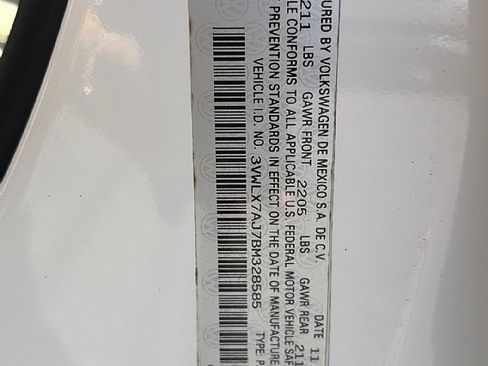 Used 2011 Volkswagen Jetta SEL FWD image 28