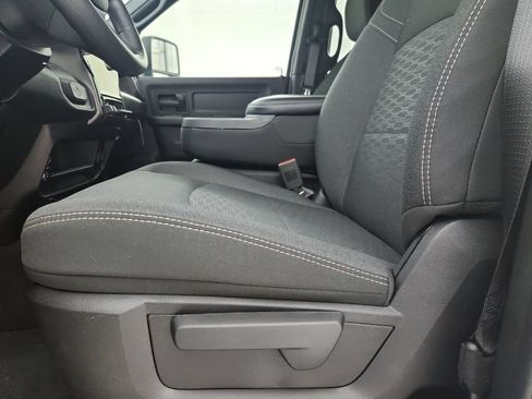New 2026 RAM 2500 Tradesman AWD/4WD image 12