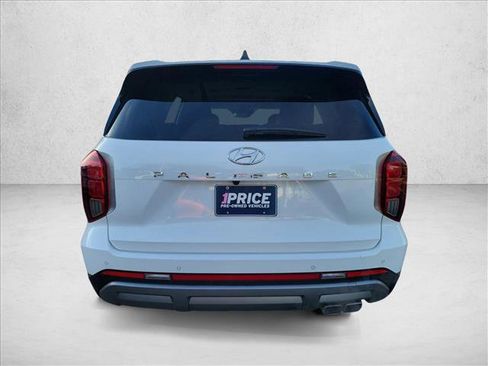 Used 2025 Hyundai Palisade SEL FWD image 6