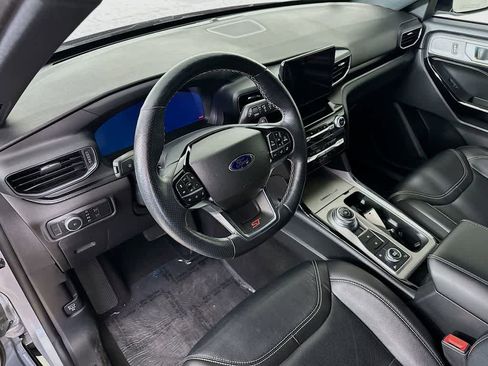 Used 2022 Ford Explorer ST w/ Equipment Group 401A image 2