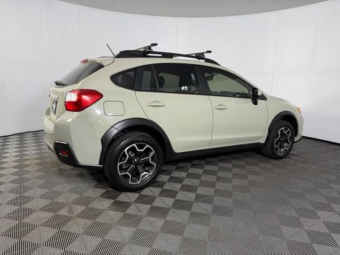 Used 2014 Subaru Crosstrek 2.0i Premium w/ Moonroof Package AWD/4WD image 6