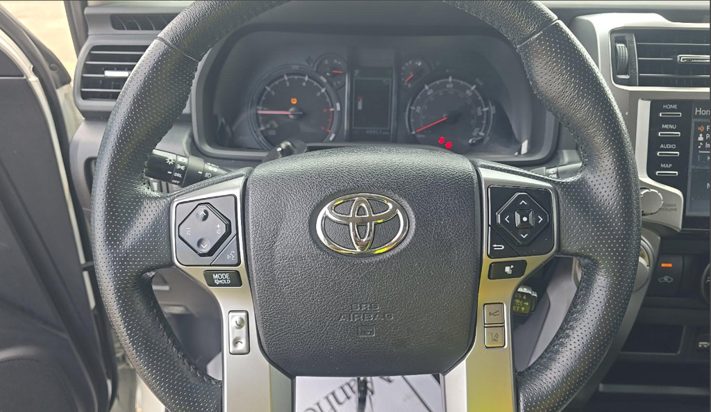 Used 2022 Toyota 4Runner SR5 Premium w/ Moonroof Package AWD/4WD image 12