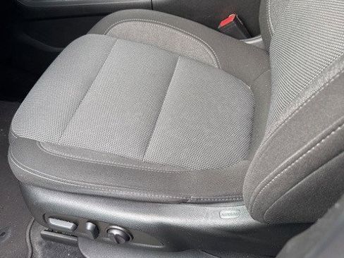 Certified 2023 Chevrolet Traverse LT image 5