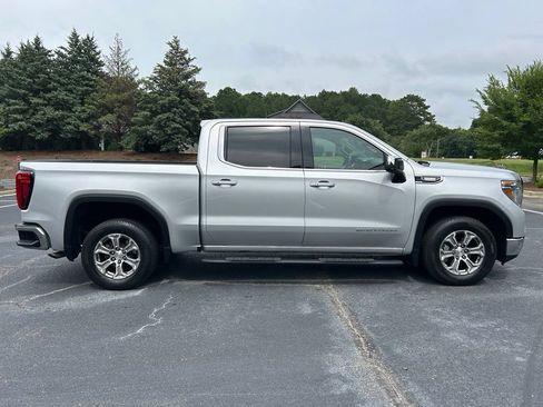 Used 2020 GMC Sierra 1500 SLE w/ SLE Value Package RWD image 19