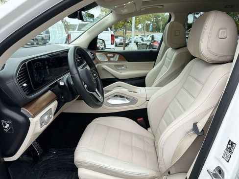 Used 2022 Mercedes-Benz GLS 450 4MATIC image 22