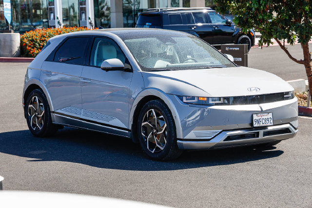 Certified 2024 Hyundai Ioniq 5 Limited RWD image 6