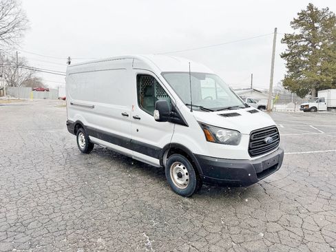 Used 2019 Ford Transit 150 148 Medium Roof image 3