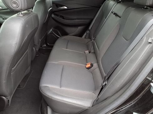 Certified 2023 Buick Encore GX Select w/ Sport Touring Package image 7