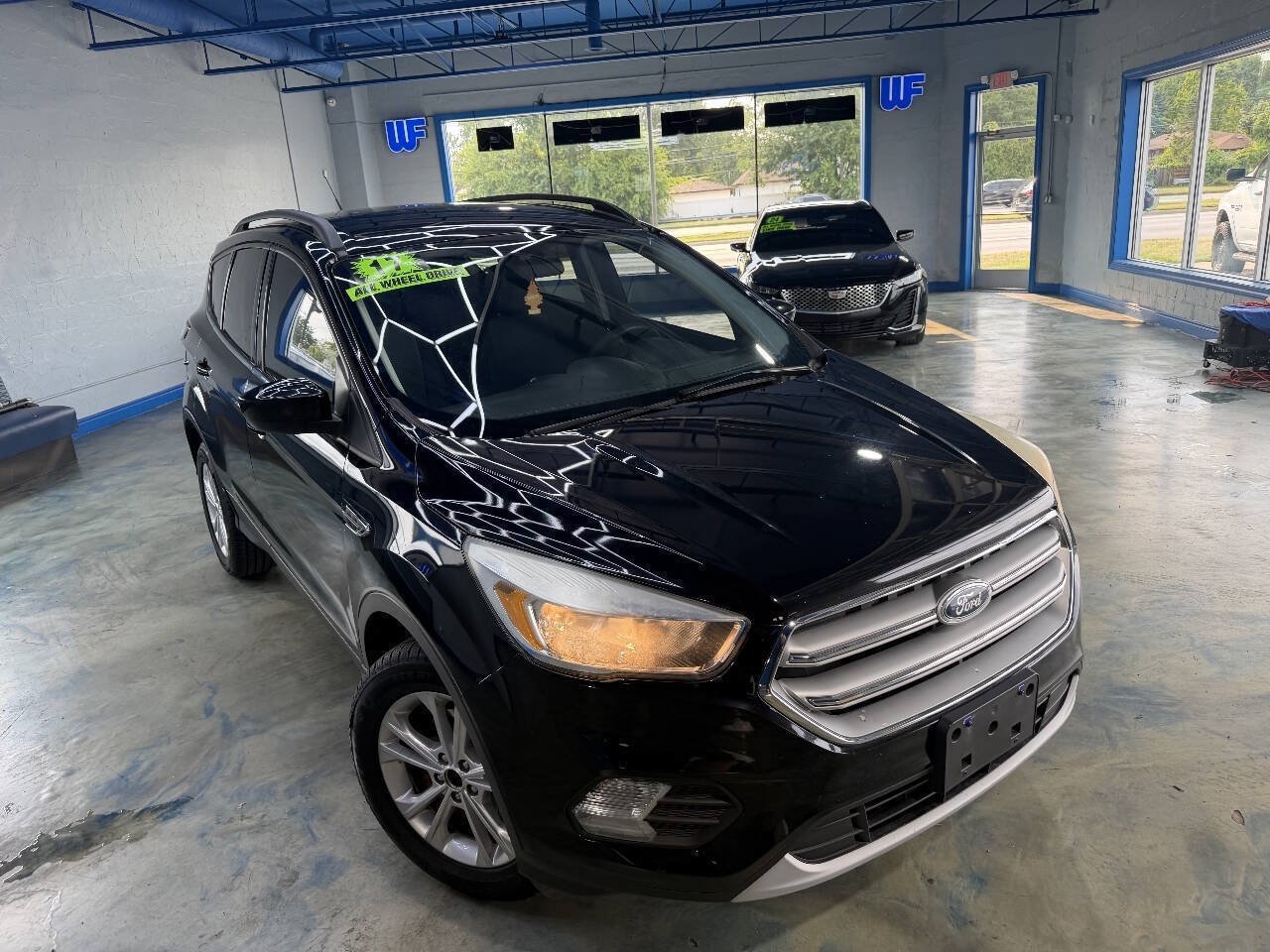 Used 2017 Ford Escape SE FWD image 4