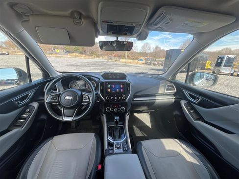 Used 2019 Subaru Forester Limited image 22