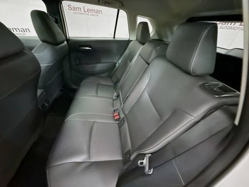 Used 2025 Toyota Corolla Cross XLE w/ Convenience Package FWD image 23