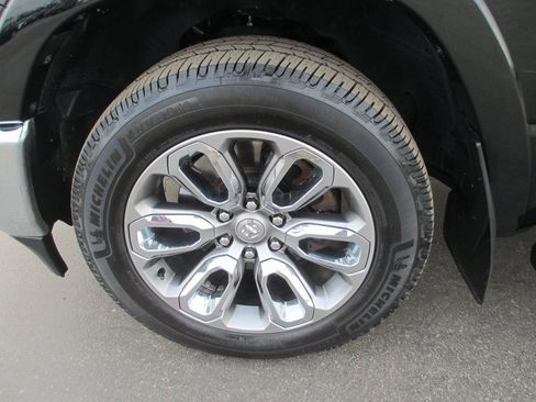 Used 2020 RAM 1500 Laramie image 13