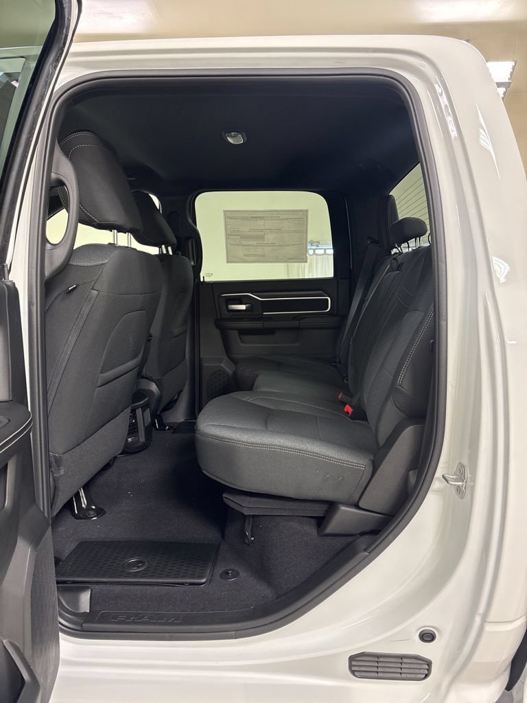 New 2026 RAM 2500 Big Horn AWD/4WD image 16
