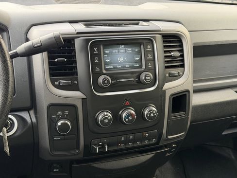 Used 2015 RAM 2500 Tradesman w/ Chrome Appearance Group image 9