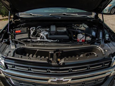Used 2021 Chevrolet Tahoe RST RWD image 11