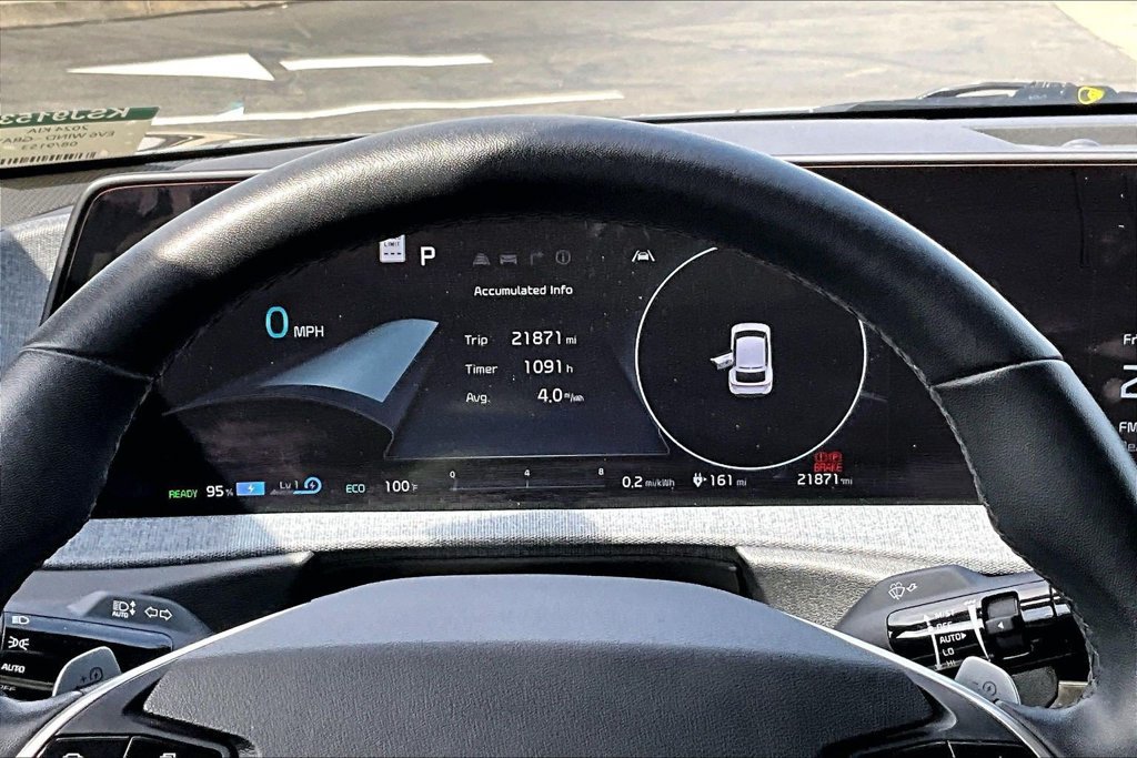 Used 2024 Kia EV6 Light RWD image 15