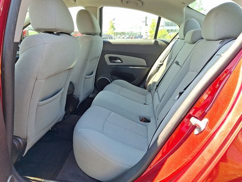 Used 2011 Chevrolet Cruze LT FWD image 11