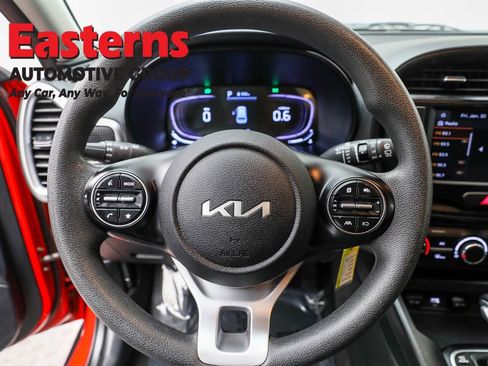 Used 2024 Kia Soul LX w/ Option Group 015 image 16