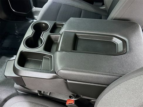 Used 2025 GMC Sierra 2500 SLE w/ Preferred Package image 17