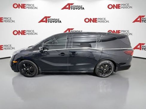 Used 2023 Honda Odyssey Sport image 4
