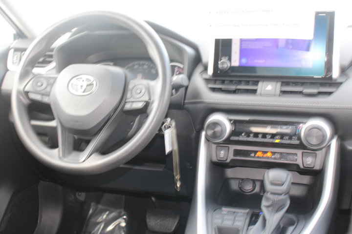 Certified 2025 Toyota RAV4 LE AWD/4WD image 22
