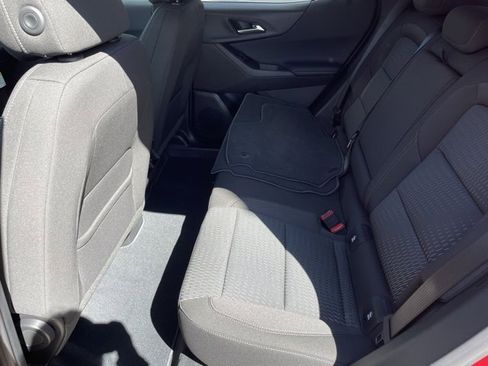 New 2026 Chevrolet Equinox LT image 6