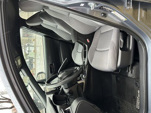 Used 2025 Toyota Corolla Cross AWD Hybrid image 16