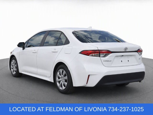 Used 2023 Toyota Corolla LE FWD image 3