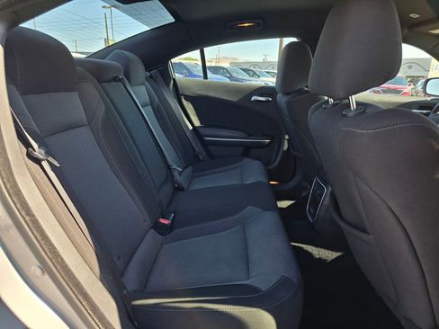 Used 2022 Dodge Charger SXT image 12