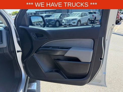 Used 2020 Chevrolet Colorado W/T w/ WT Convenience Package AWD/4WD image 27