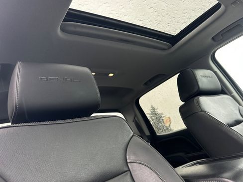 Used 2018 GMC Sierra 1500 Denali image 16