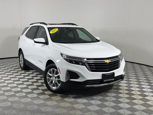 Used 2022 Chevrolet Equinox LT FWD image 2