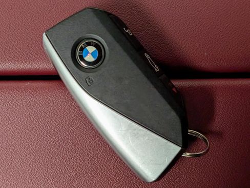 Used 2025 BMW 530i 530i w/ M Sport Package image 39