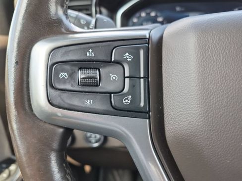 Used 2022 Chevrolet Silverado 1500 LTZ AWD/4WD image 22