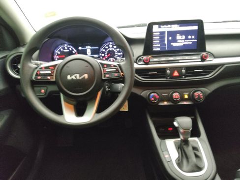 Used 2022 Kia Forte LXS image 22