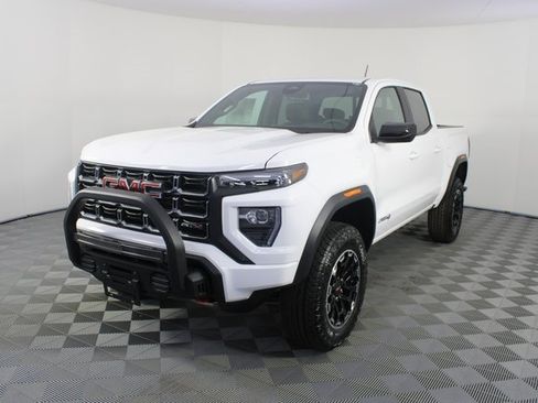 New 2026 GMC Canyon AT4 w/ Off-Road Front Bumper Package image 20