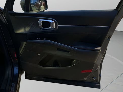 Used 2021 Kia Sorento SX image 13