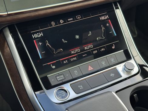 Used 2025 Audi Q7 2.0T Premium w/ Convenience Plus Package image 34