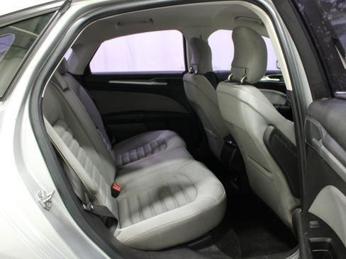 Used 2014 Ford Fusion S FWD image 19