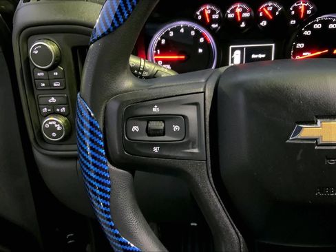 Used 2020 Chevrolet Silverado 1500 Custom w/ Custom Value Package image 22