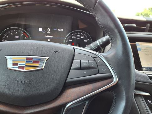 Used 2024 Cadillac XT5 Premium Luxury w/ Technology Package image 17