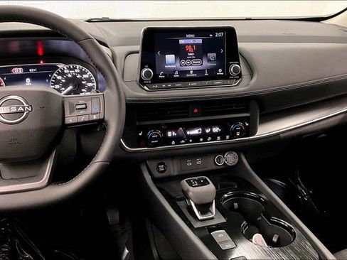 New 2026 Nissan Rogue SV FWD image 8