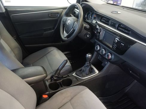 Used 2016 Toyota Corolla L FWD image 19