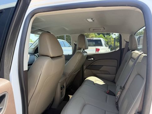 Used 2015 GMC Canyon SLT RWD image 12